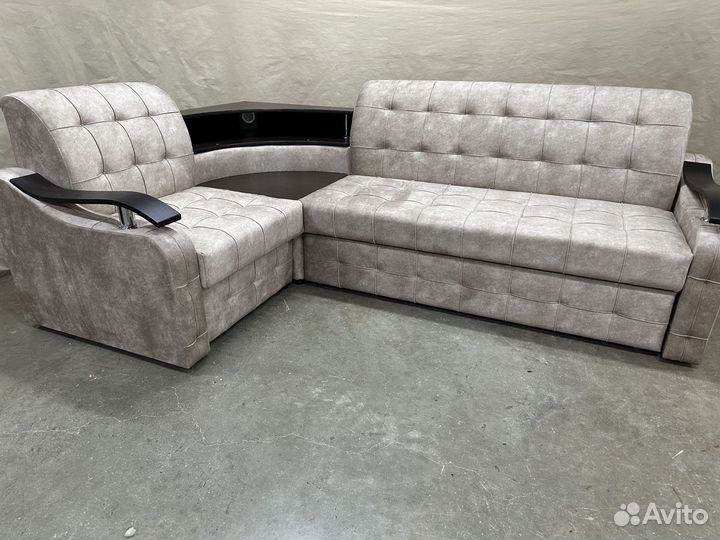 Диван угловой