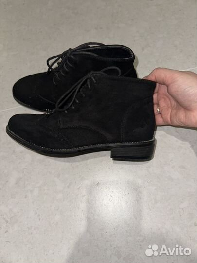 Ботинки замшевые женские 39р