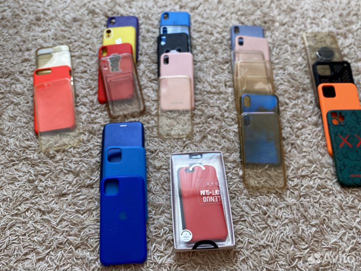 Чехлы защитные на телефоны