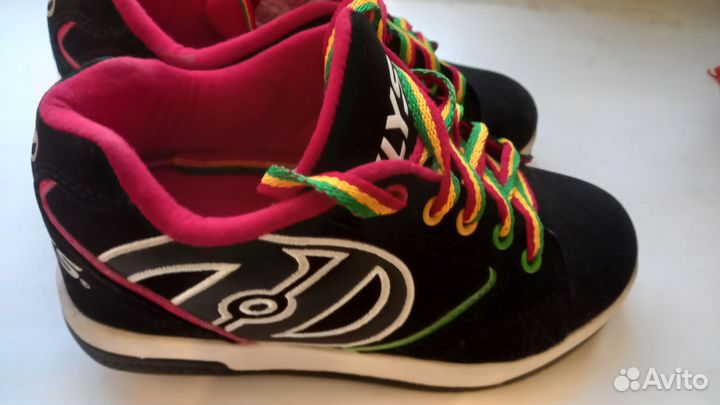 Кроссовки на роликах heelys