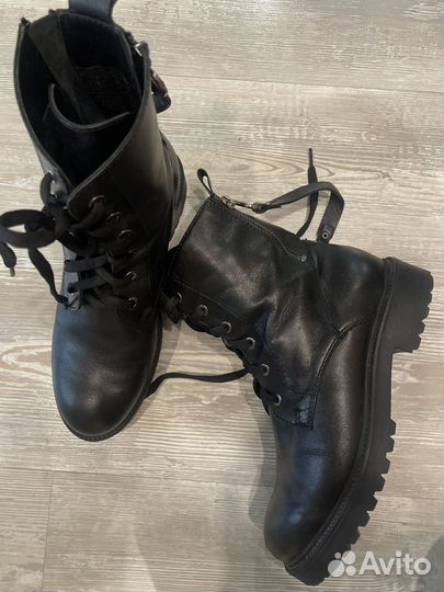 Ботинки женские