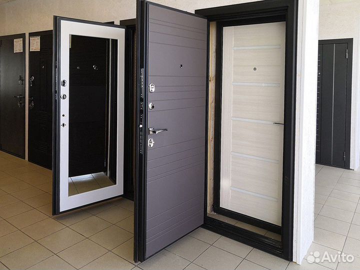 Входные двери (металл, мдф, с зеркалом и др.)