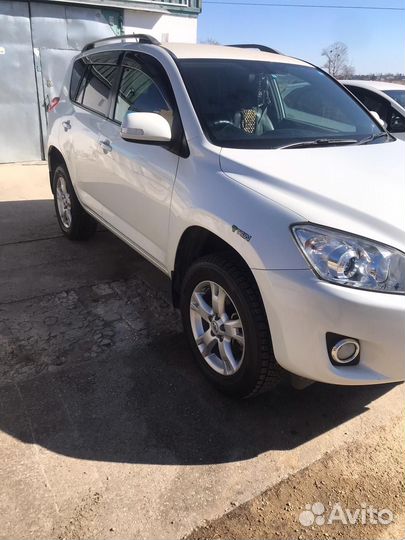 Toyota RAV4 2.4 CVT, 2011, 60 000 км