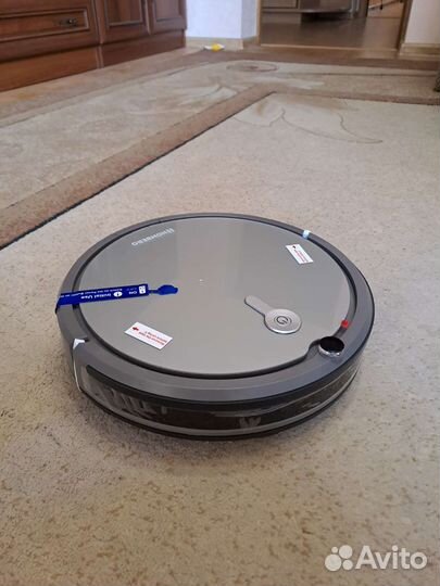 Абсолютно новый Робот-пылесос с пультом