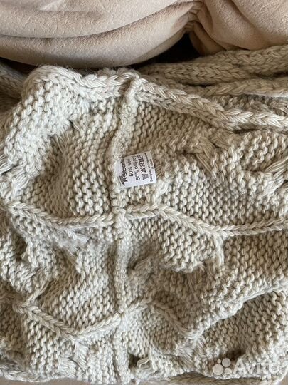 Женская шапка, шарф, снуд