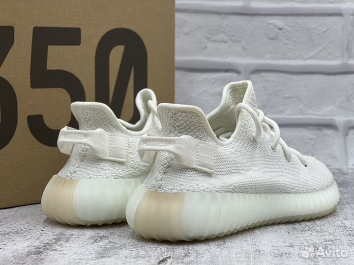 Кроссовки Adidas Yeezy Boost 350 v2 Triple White