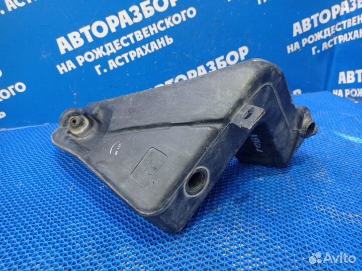 Бачок омывателя Daewoo Nexia седан A15MF 2006