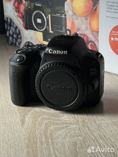 Canon Eos 200D
