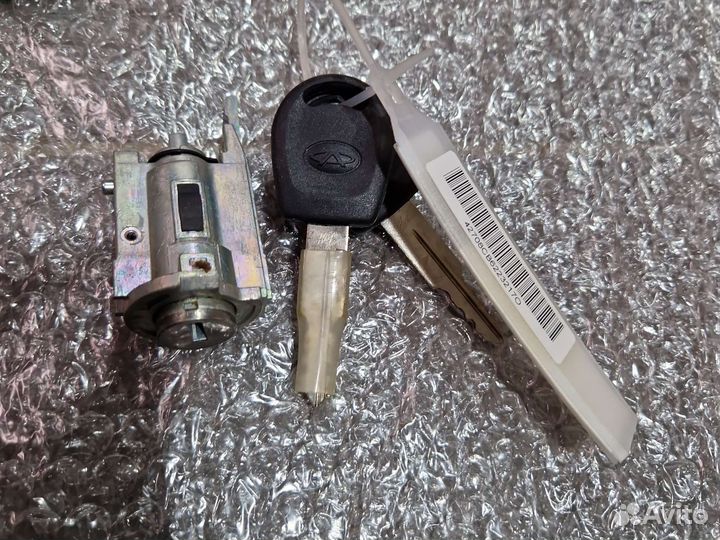 Комплект ключей и личинок Chery Fora Vortex Estina