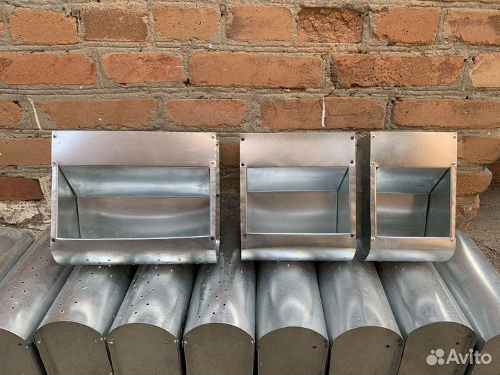 Кормушки бункерные для кроликов