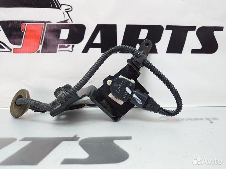 Датчик положения кузова Mitsubishi Lancer 10