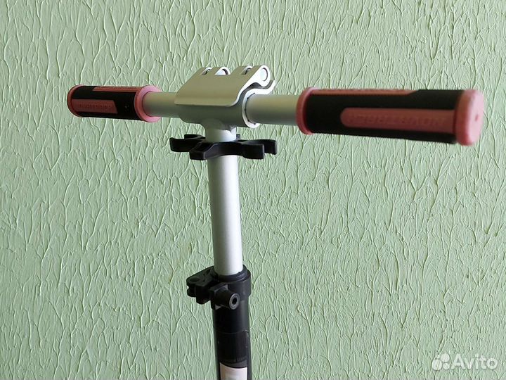 Самокат Novatrack Deft с амортизаторами до 100 кг