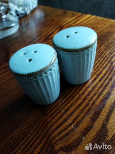 Солонка и перечница