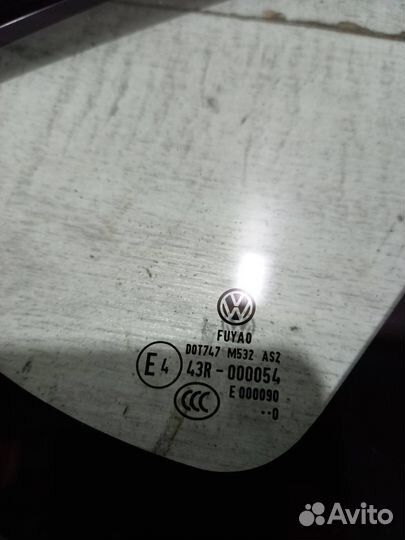 Форточка заднего правого крыла Volkswagen Polo 5