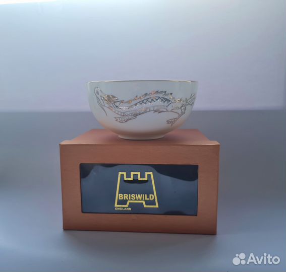 Салатник фарфоровый 14 см, новый