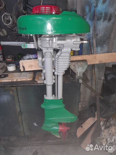 Продаю подвесной лодочный мотор стрела 5 сил