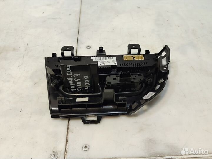 Блок управления климатом Ford Focus 3