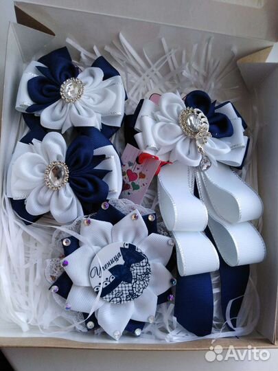 Банты школьные, белые и аксессуары для школьниц