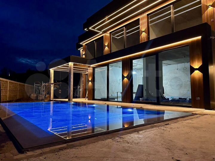 Дом 274,5 м² на участке 6,9 сот.