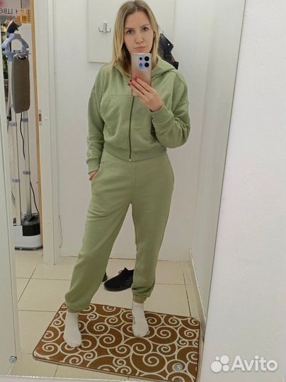 Костюм спортивный