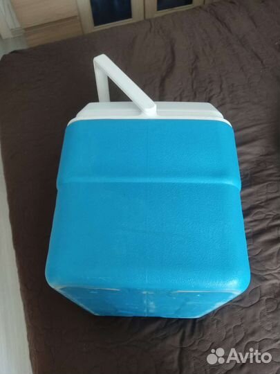 Изотермический термоконтейнер