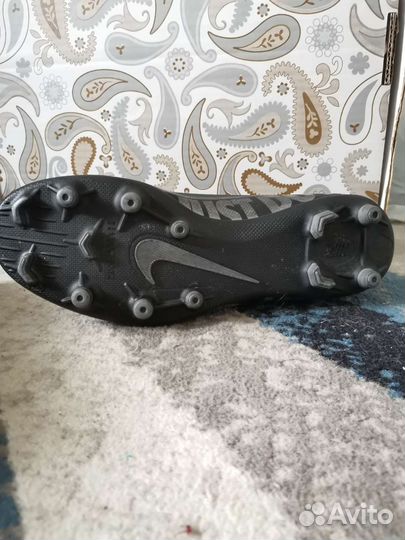 Футбольные бутсы