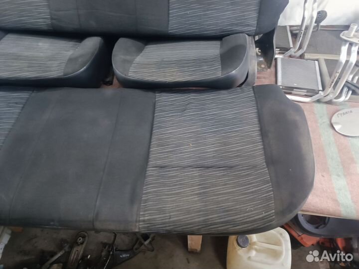 Задние сидение renault sandero 1