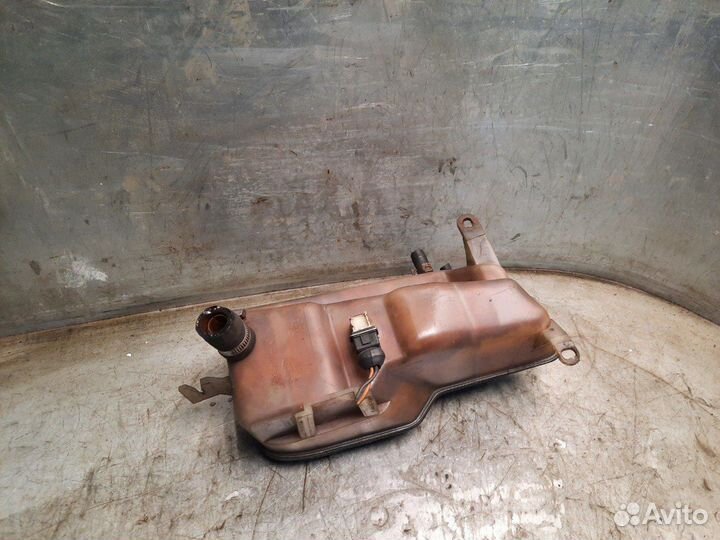 Scorpio 94-98 Бачок гидроусилителя омывателя