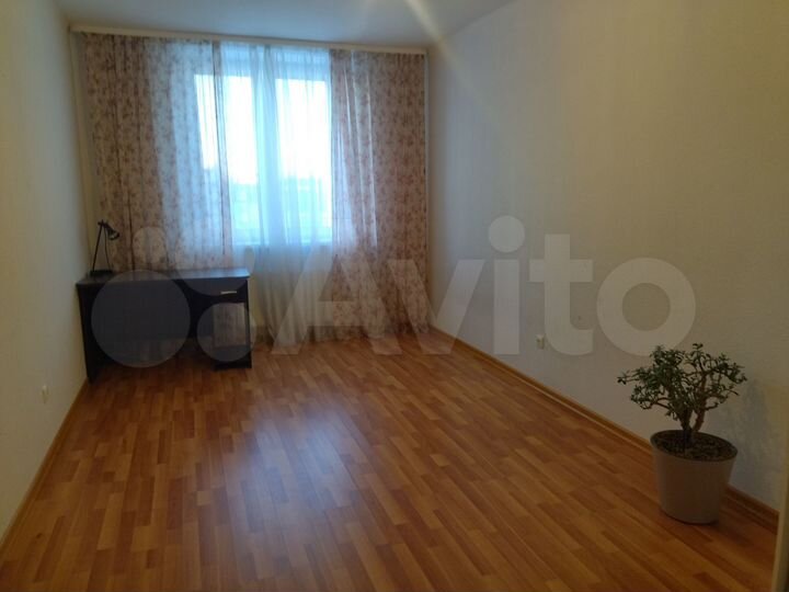 2-к. квартира, 58 м², 8/8 эт.