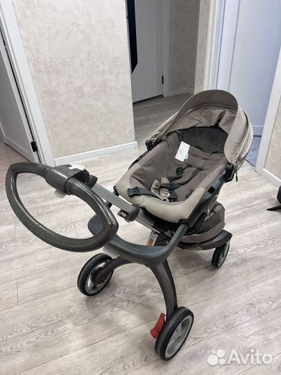 Коляска фирмы dsland