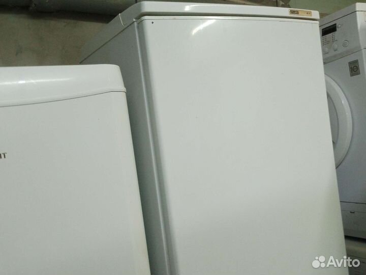 Холодильник бу Атлант