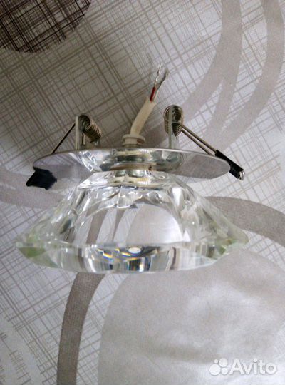 Светильники(4шт) на натяжной потолок