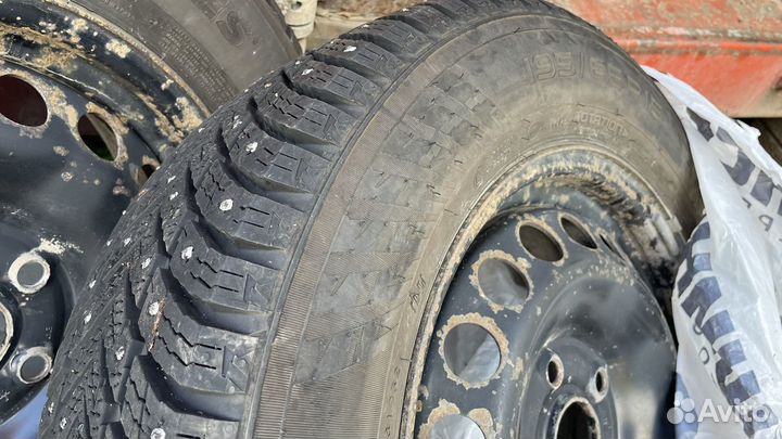Колеса в сборе 195/65 r15 зимние 5 112