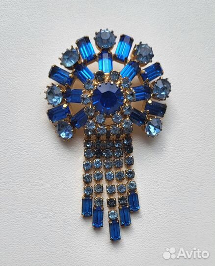 Красивая винтажная брошь брошка, Чехословакия пери