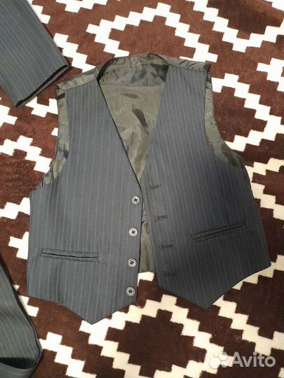 Костюм и рубашки