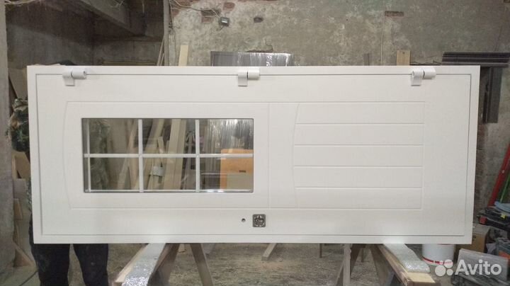 Дверь утепленная из дерева