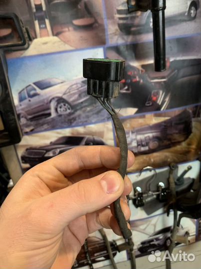Штекер фишка разъем фары Rio 4 FB Rio 3 Solaris