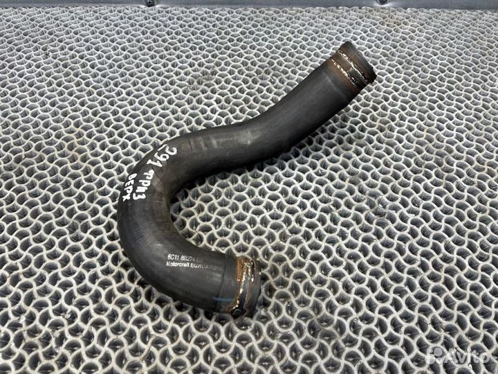 Патрубок радиатора Ford Transit TT9 2.4L duratorq