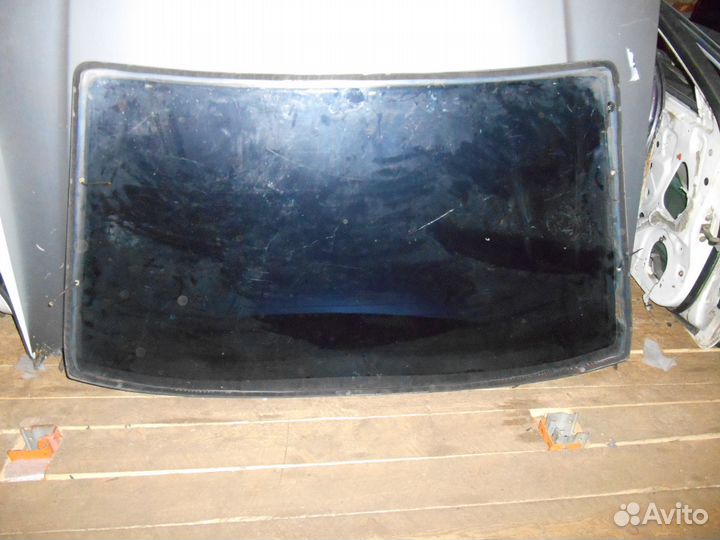 Заднее стекло BMW E34 бмв Е34 тонированное