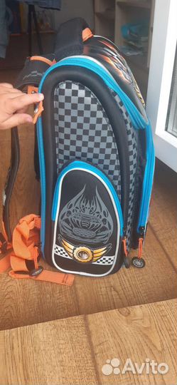 Школьный рюкзак