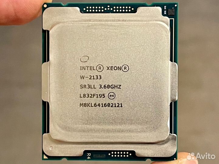 Процессор Intel Xeon W-2133