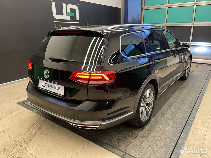 Volkswagen Passat 2.0 AMT, 2018, 164 330 км