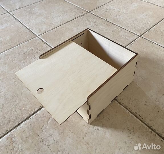 Деревянная коробка декоративная