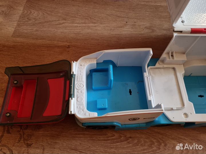 Щенячий патрулевоз