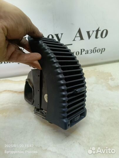 Дефлектор обдува салона левый Opel Omega B рест