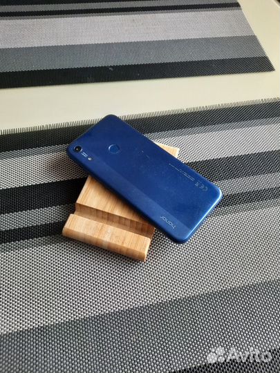 Honor 8a