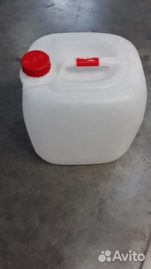 Канистры пластиковые б/у 20л