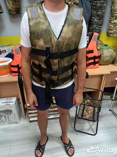 Спасательный жилет аренда