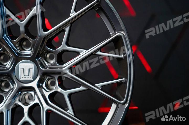 Литой диск HRE R17 5x112 sv