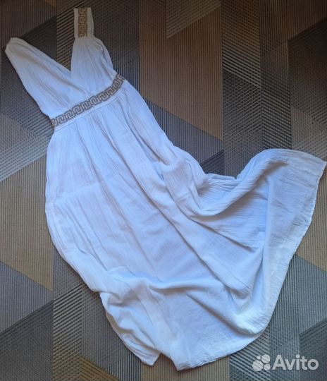 Платье белое женское